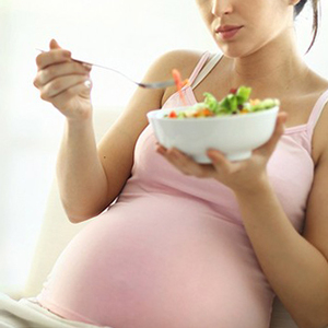 懷孕胎兒體重對照表，孕期三階段教妳如何有效增加胎兒體重！